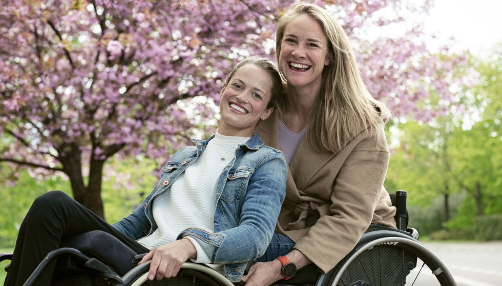 Birgit og Christine blev lamme på samme tid