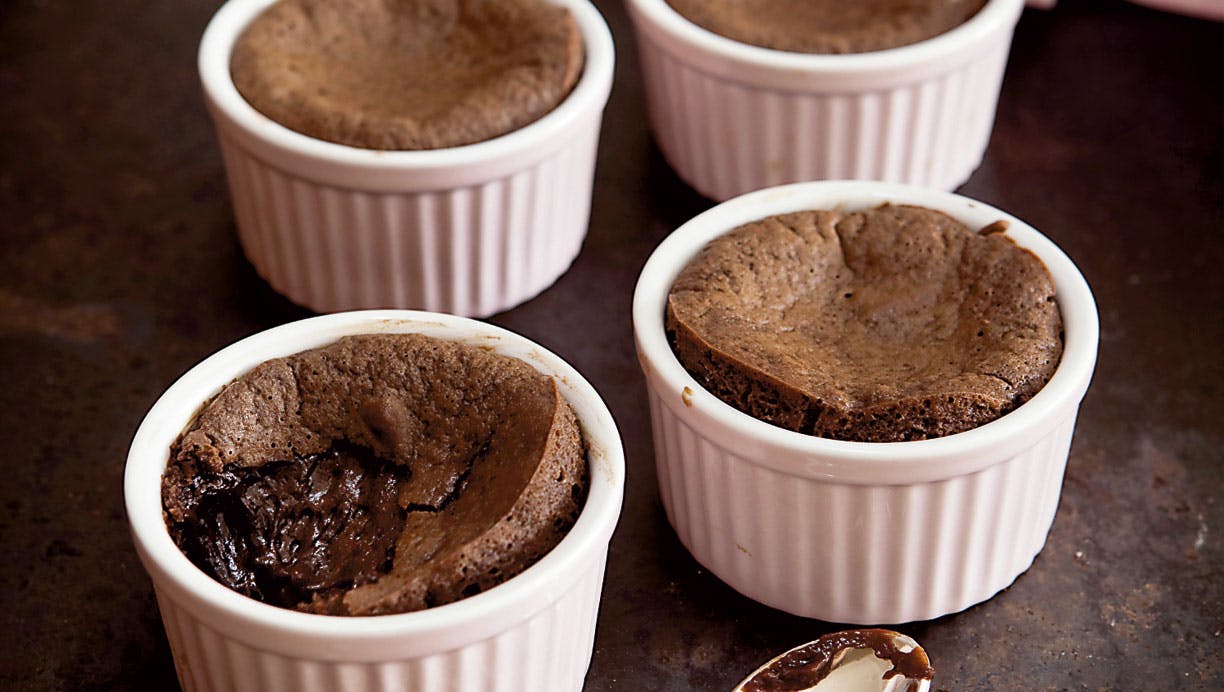 https://imgix.femina.dk/media/article/chokoladedesserter.jpg
