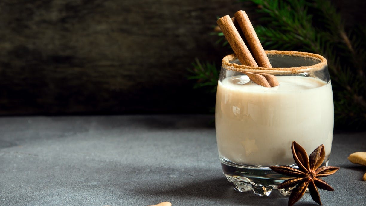 Eggnog- eller æggepunch-opskrift til julehygge