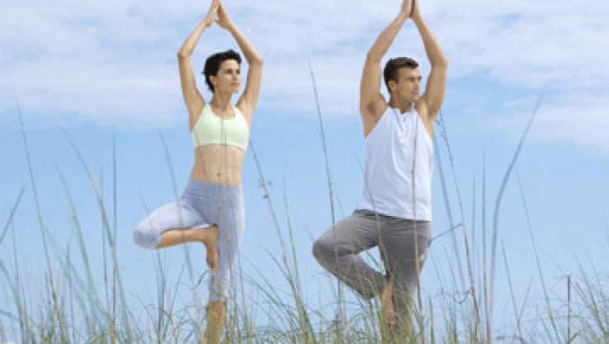 https://imgix.femina.dk/media/article/faa_stoerre_livsglaede_med_yogacoaching.png