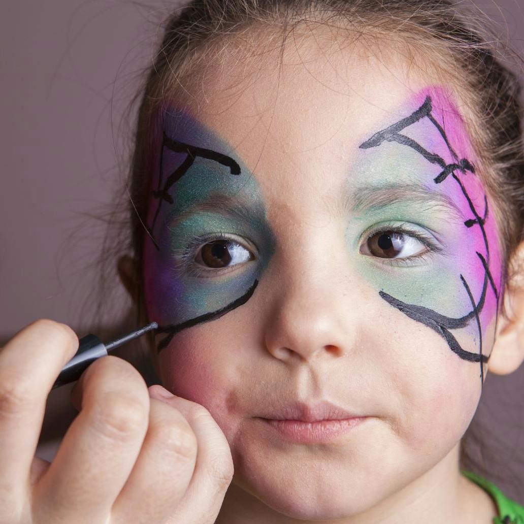 Beskyt dit barns hud til fastelavn.