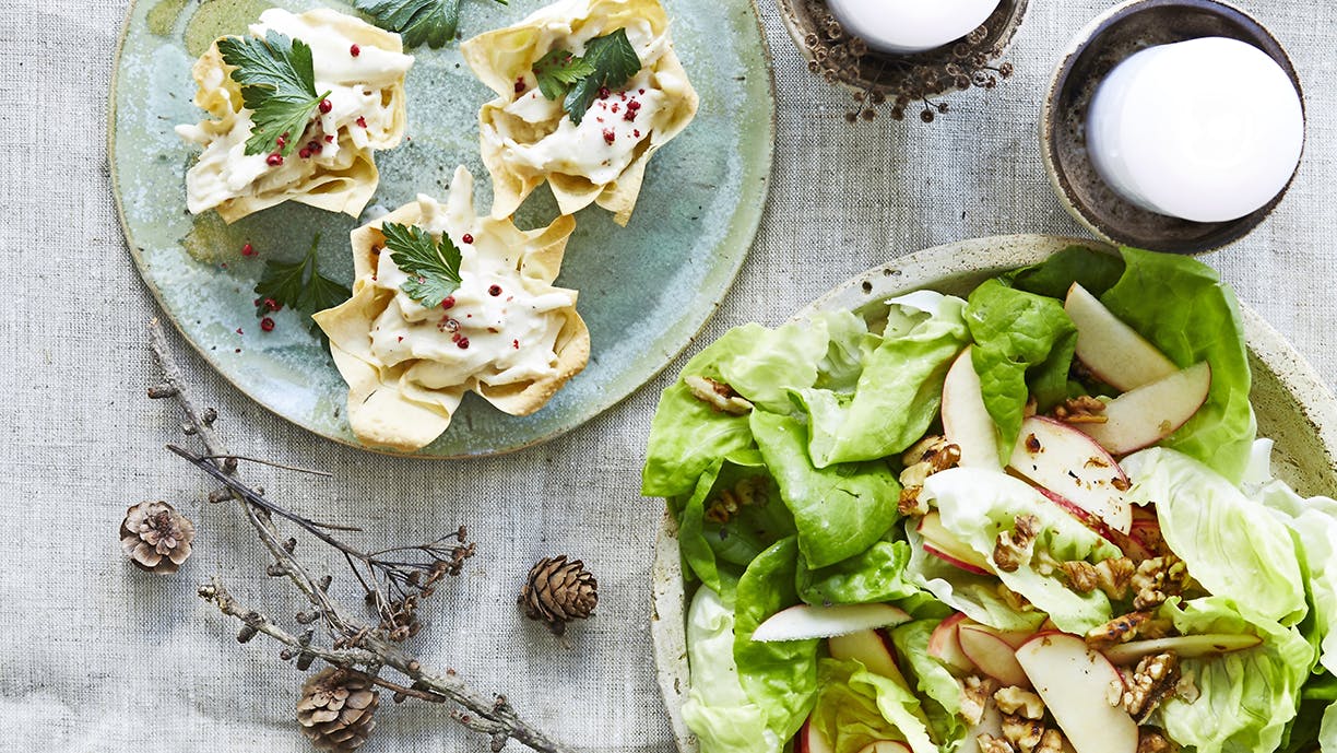 Opskrift på fillodejstarteletter med hønsekødsfyld og salat