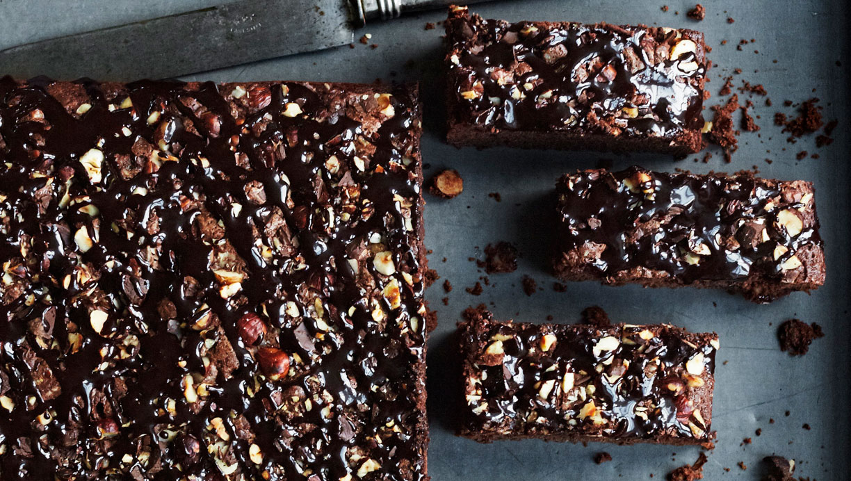 Klassens time-kage med appelsin og nødder