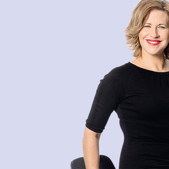 https://imgix.femina.dk/media/article/klummeskribenter_emilia.jpg