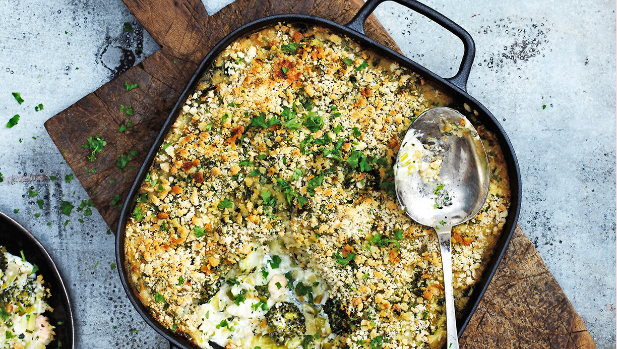 Fiskepie med torsk, rejer, porrer og broccoli 