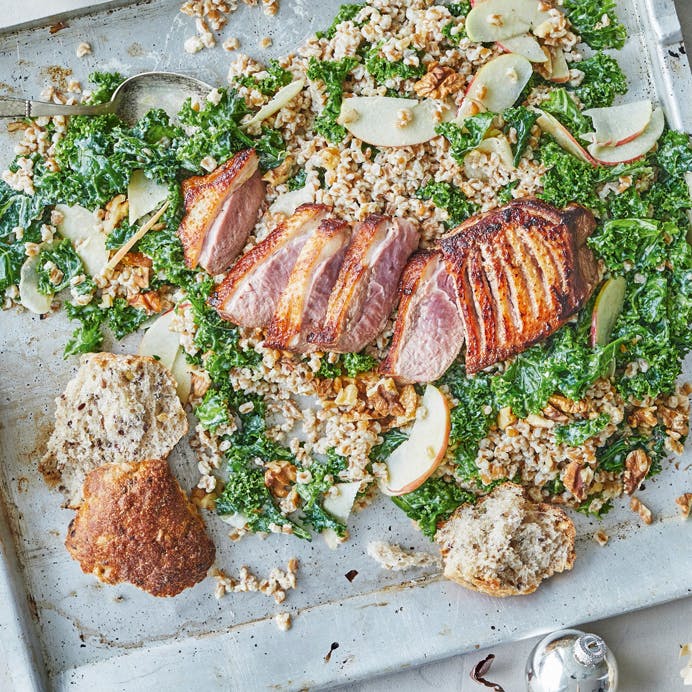 Grønkålssalat med and og mayo-dressing