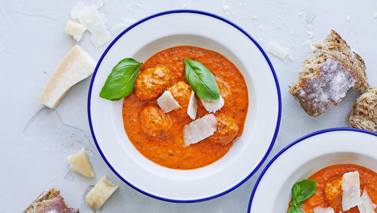 Kødboller i tomatsauce med mascarpone