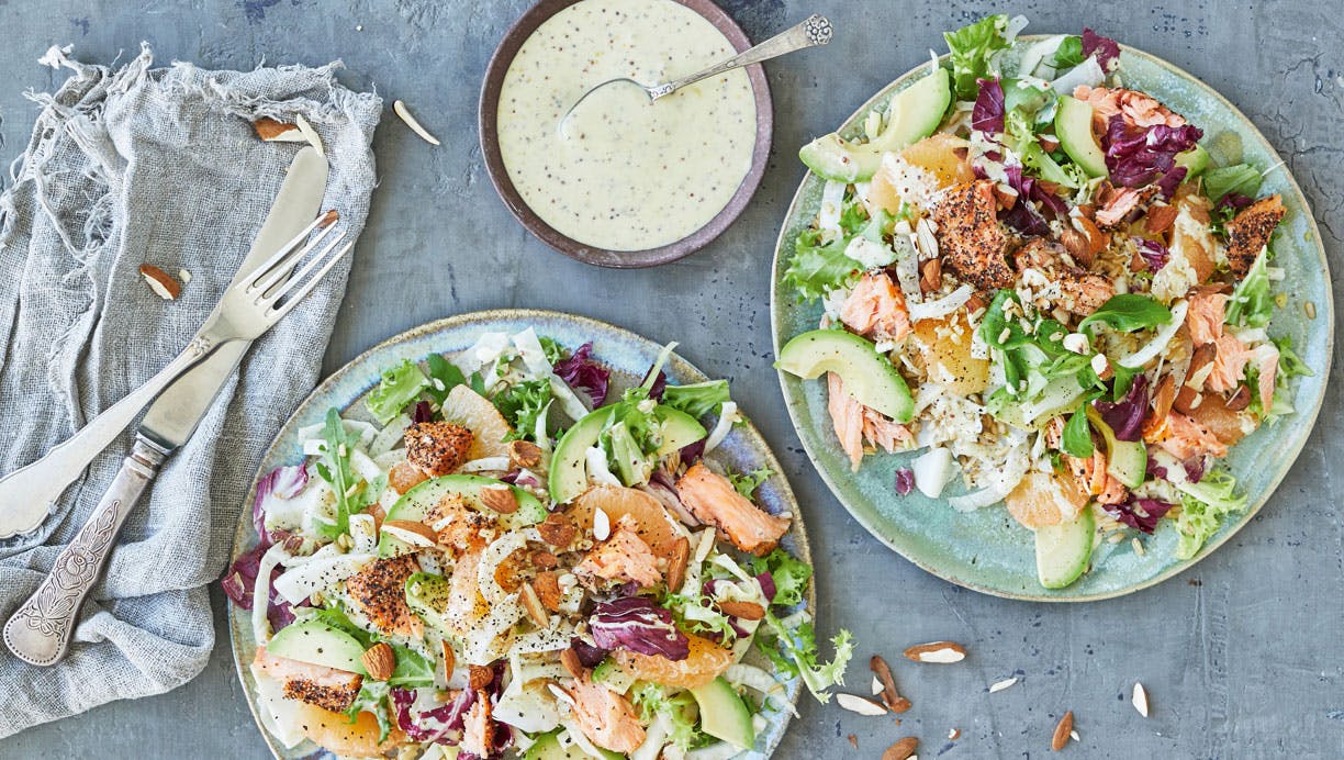 Laksesalat med havrekerner og grape