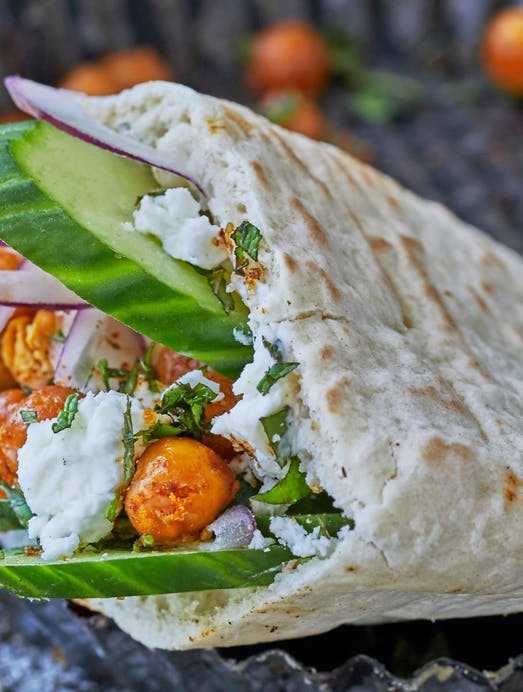 Pitabrød med krydrede kikærter