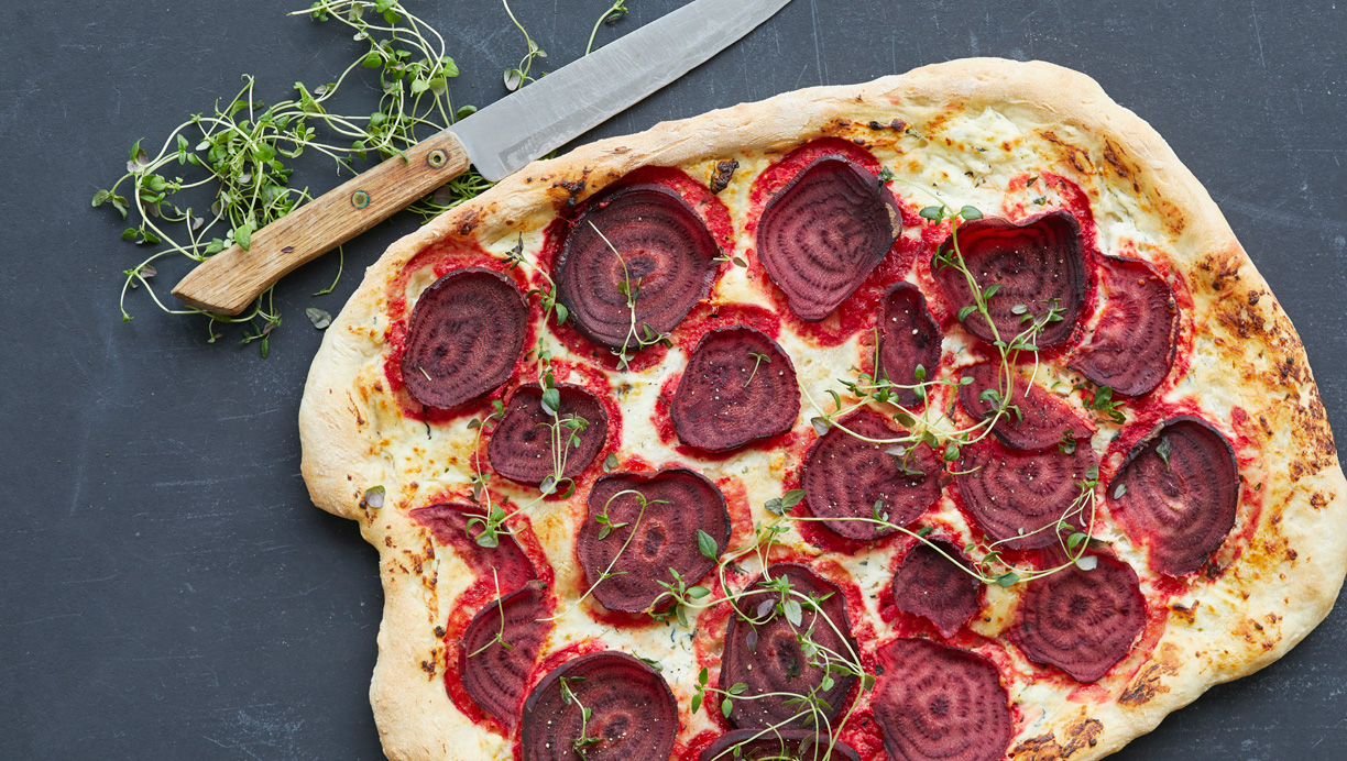 Pizza med rødbede og ricotta 