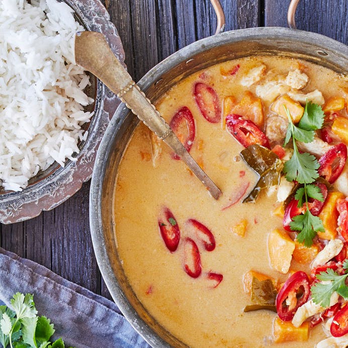 Thai-peanut-curry med kylling og søde kartofler 