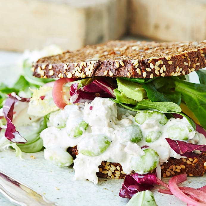 Tunsandwich på ristet rugbrød 