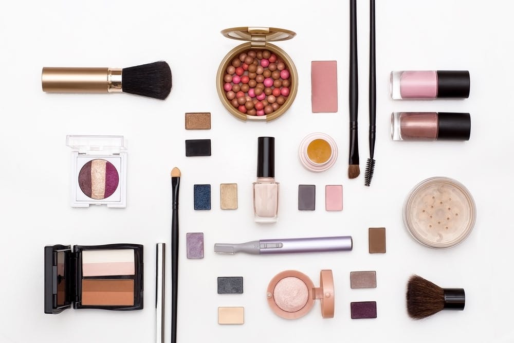 Makeup og skønhedsprodukter behøver ikke alle at være dyre.