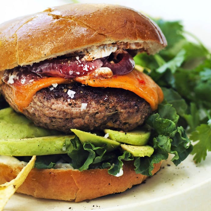 Mexiburger med syltede rødløg