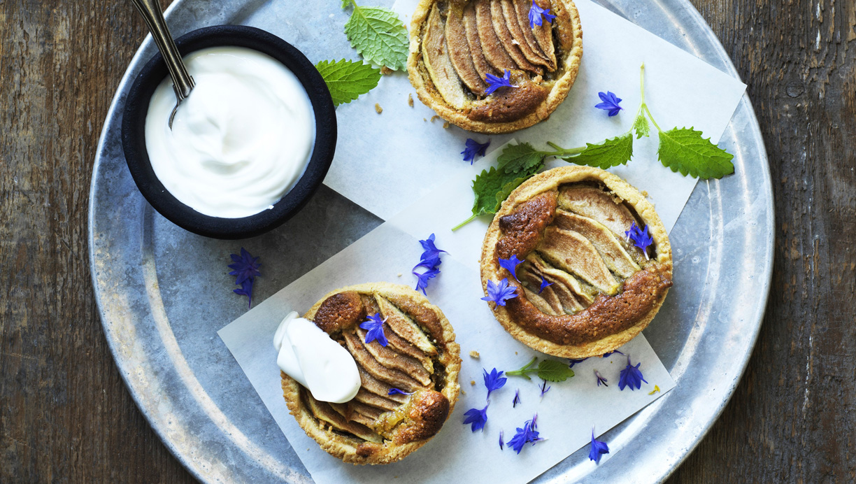 Pæretærter med pistaciefrangipane