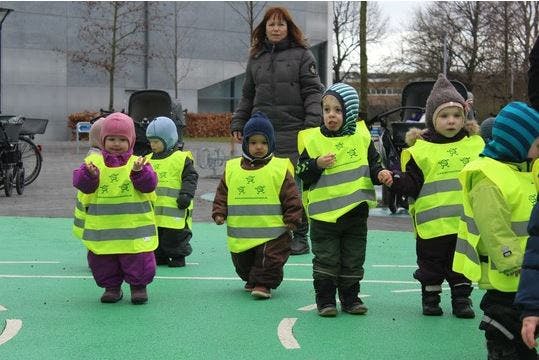 Tjek børnenes reflekser jævnligt.