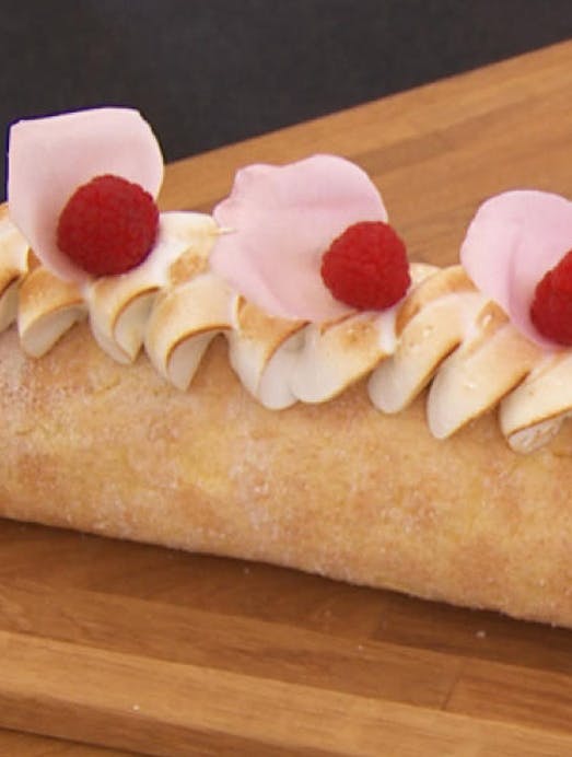 Roulade med hindbær, mango og kokos