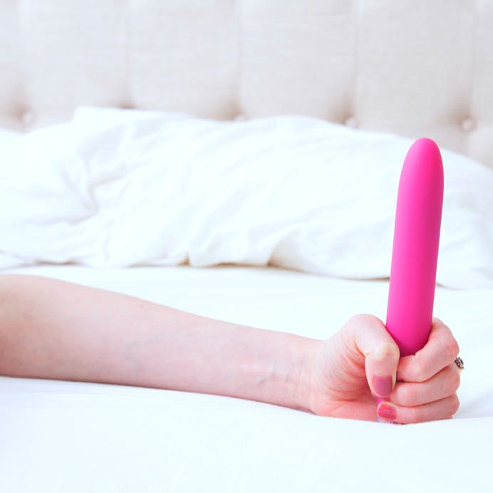 https://imgix.femina.dk/media/article/sexlegetoej.jpg
