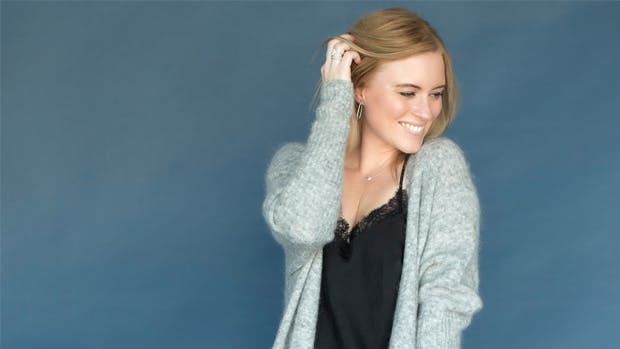 Brug dit undertøj som en del af dit look - se hvordan her.