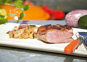 Grillet andebryst med nem pickles