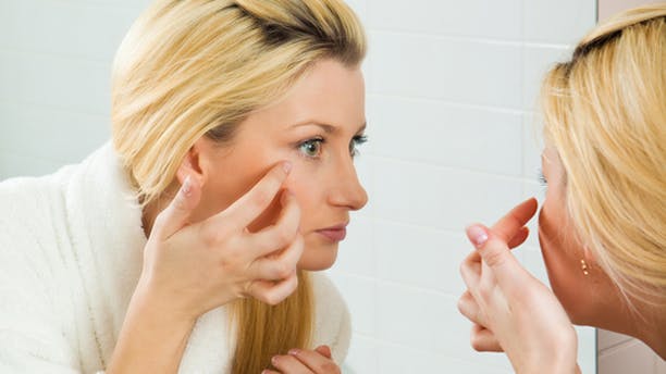 https://imgix.femina.dk/media/billeder/2012/august/soltraet-hud-prim.jpg