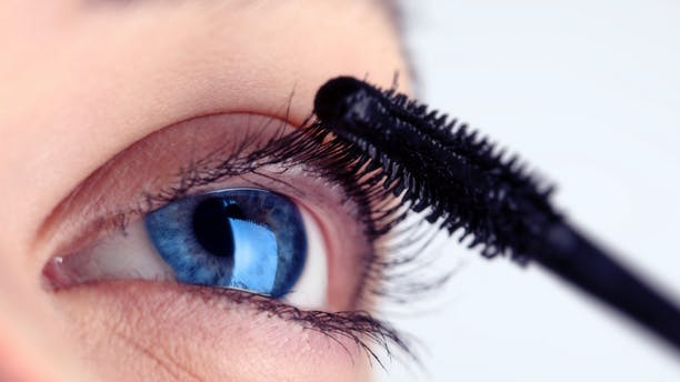 https://imgix.femina.dk/media/billeder/2013/november/mascara-prim.jpg