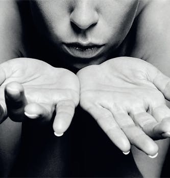 https://imgix.femina.dk/media/c972ffde455249c2b2ebfcafc1216af1.jpg