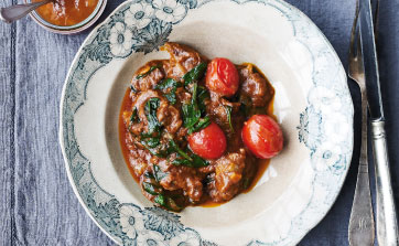 Lam og spinat i karry