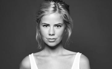 https://imgix.femina.dk/media/ed5df11bf00e40028b3e63cbb45a2e0f.jpg