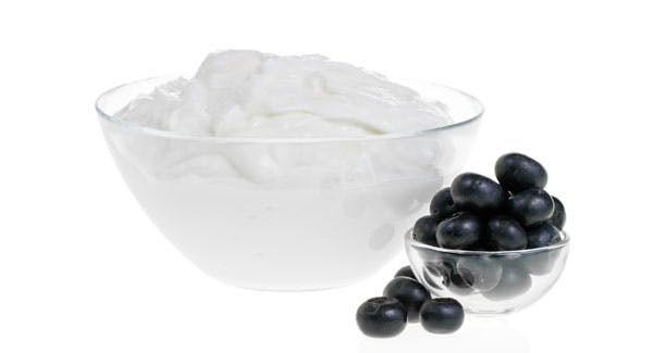 https://imgix.femina.dk/media/sondag/2012/07/28/yoghurt/28-yoghurt612x325.jpg