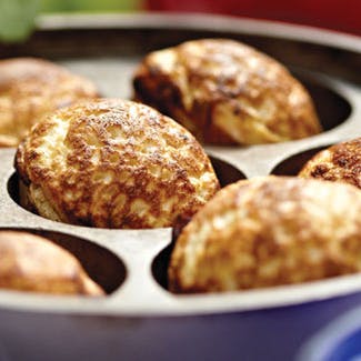 Æbleskiver med æbler