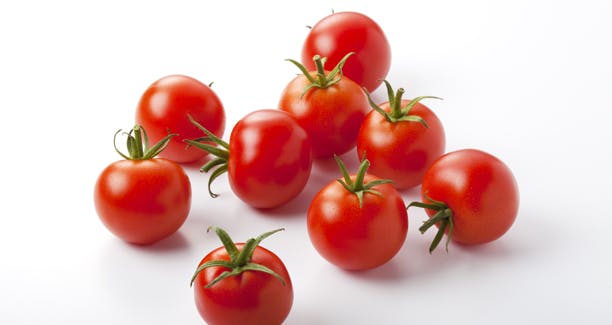 https://imgix.femina.dk/media/sondag/2012/09/37/tomater-i-koelskabet/tomater-i-koeleskabet-stor.jpg