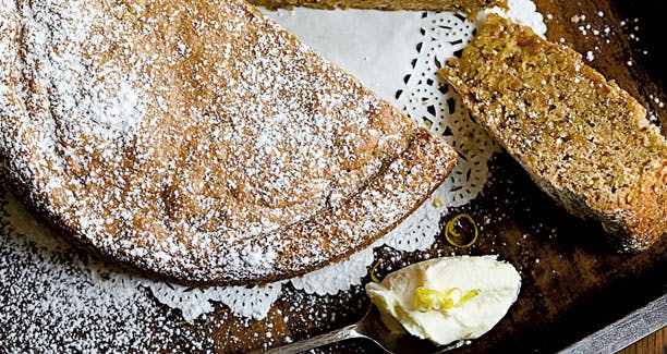 Italiensk Nøddekage med citronmascarpone