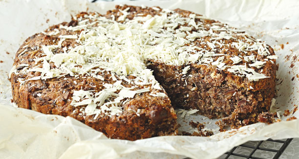 Hvid chokolade-daddeltærte uden mel