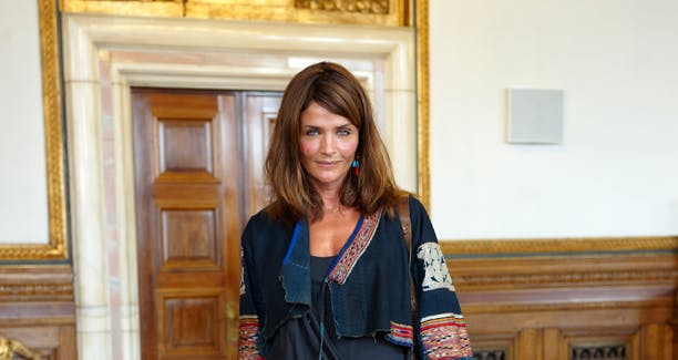 https://imgix.femina.dk/media/sondag/2013/05/20/helena-christensen/helena-christensen-stor.jpg