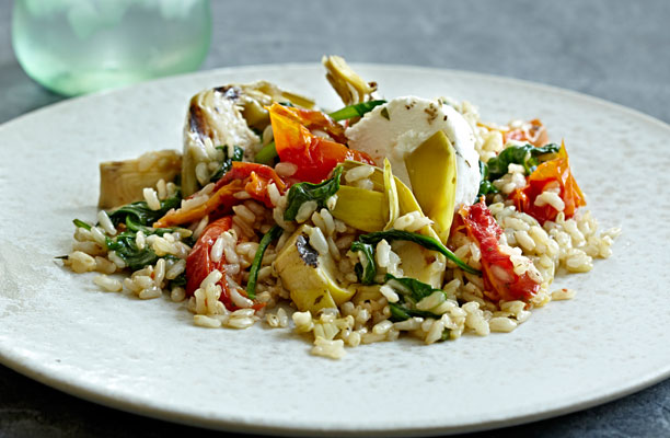 Risotto med spinat, tomat og artiskok