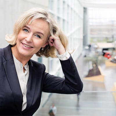 https://imgix.femina.dk/media/sondag/2014/05/19/pernille-gaardbo/pernille-gaardbo-stor.jpg