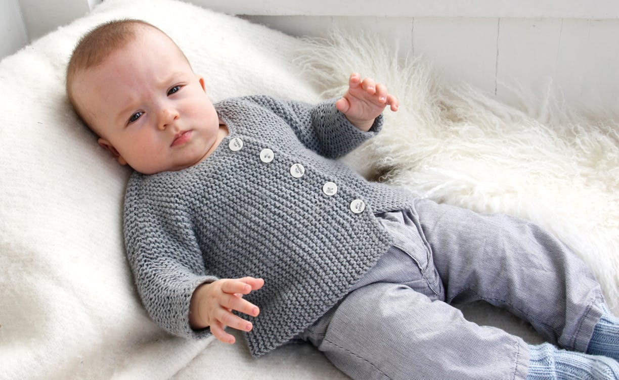 https://imgix.femina.dk/media/websites/femina-dot-dk/website/strik-selv/boern/2013/04/1315-strik-baby-troeje/1315-strik-baby-troeje-copy.jpg