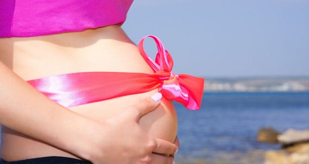 https://imgix.femina.dk/media/websites/mama/gravid/2015/juni/gravidsol612.jpg