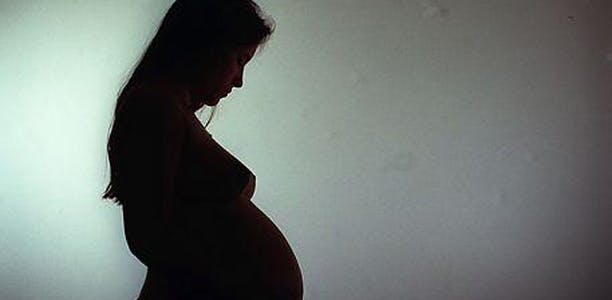 https://imgix.femina.dk/media/websites/mama/gravid/foer-april-2013/gravid-612x300.jpg