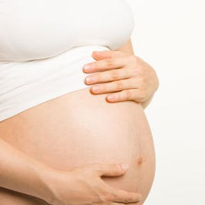https://imgix.femina.dk/media/websites/mama/gravid/gravidsaetxprim.jpg