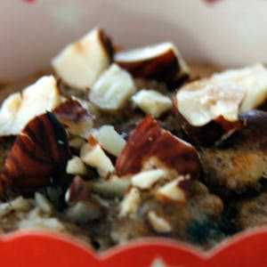 https://imgix.femina.dk/media/websites/mama/mad/desserter/bananmuffinsmeddadelprim.jpg