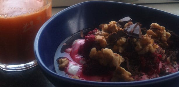 https://imgix.femina.dk/media/websites/mama/mad/sund-indefra/morgenmad/kvikmorggenmad1prim.jpg