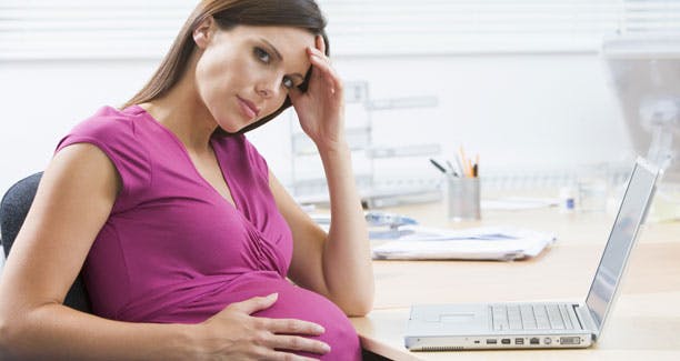 https://imgix.femina.dk/media/websites/mama/mor/2015/juni/gravidjob612.jpg