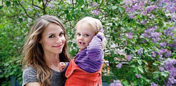 https://imgix.femina.dk/media/websites/mama/mor/signeprim.jpg