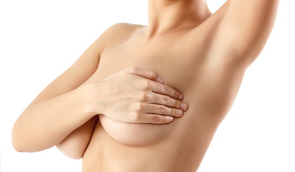 https://imgix.femina.dk/media/websites/qmag-dot-dk/website/egangsbilleder-2013/maj/brystforstoerrende-operation-p.jpg