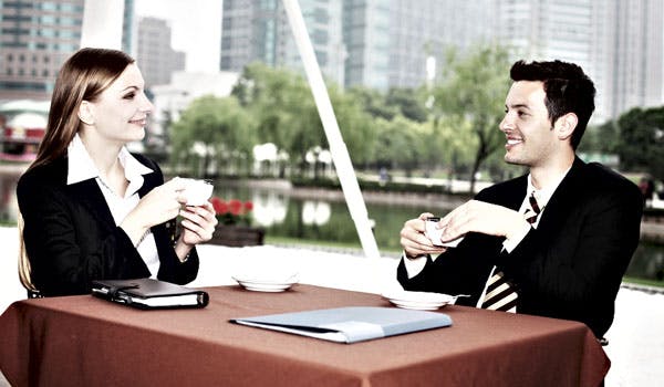 https://imgix.femina.dk/media/websites/qmag-dot-dk/website/engangsbilleder-2012/oktober/2012-41-scor-kollega-p.jpg