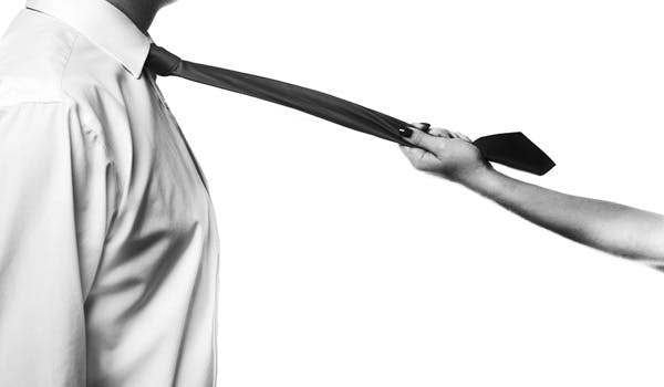 https://imgix.femina.dk/media/websites/qmag-dot-dk/website/engangsbilleder-2012/oktober/2012-43-kontrolkvinder-p.jpg