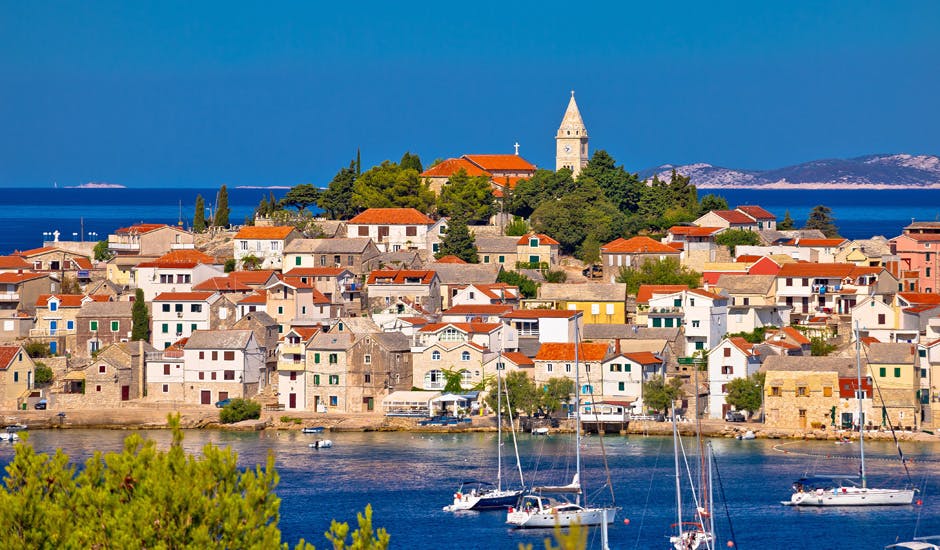 https://imgix.femina.dk/rejseguide-sibenik-kroatien-primosten.jpg