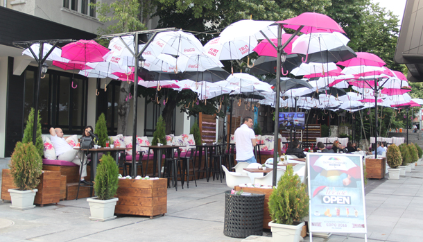 Rejser til Bulgarien: Det vrimler med hyggelige cafeer.